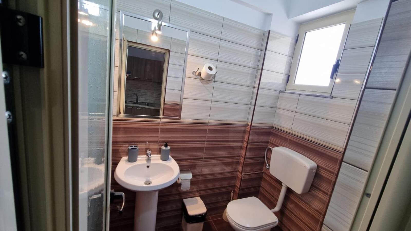 Anmaor Hotel Qeparo Kültér fotó