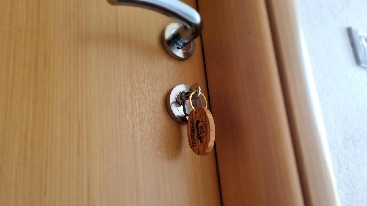 Anmaor Hotel Qeparo Kültér fotó