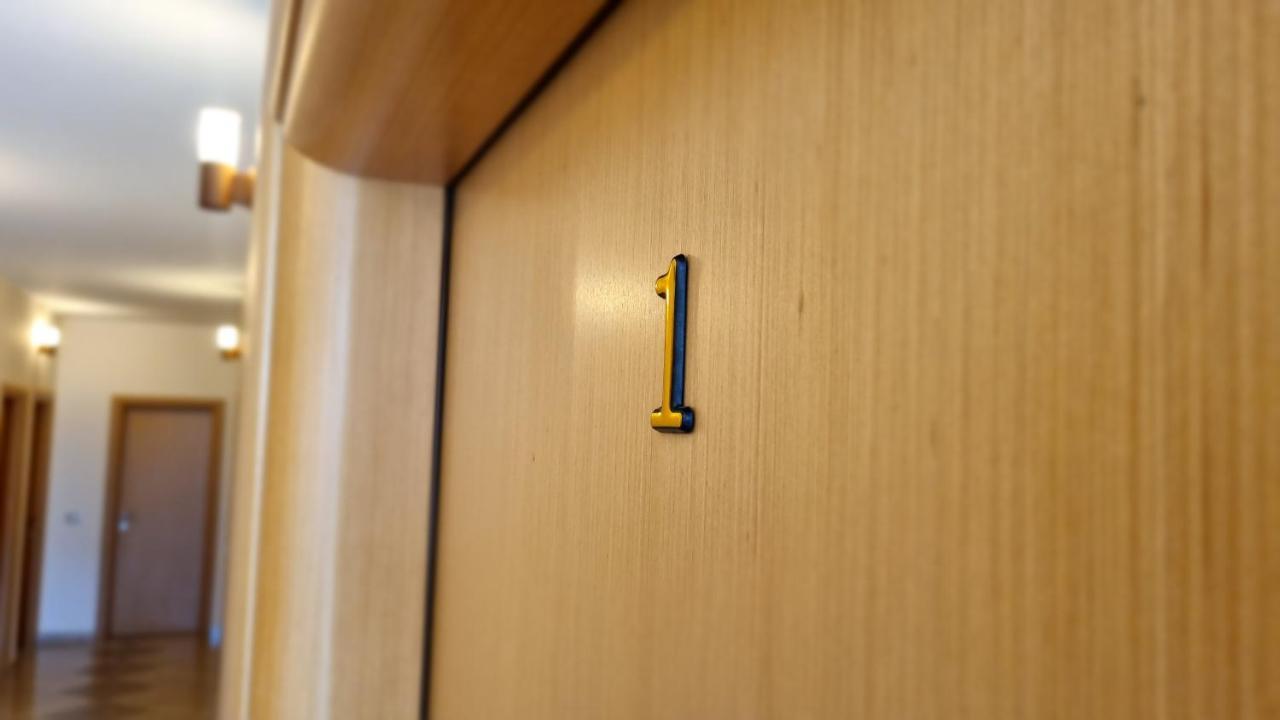 Anmaor Hotel Qeparo Kültér fotó