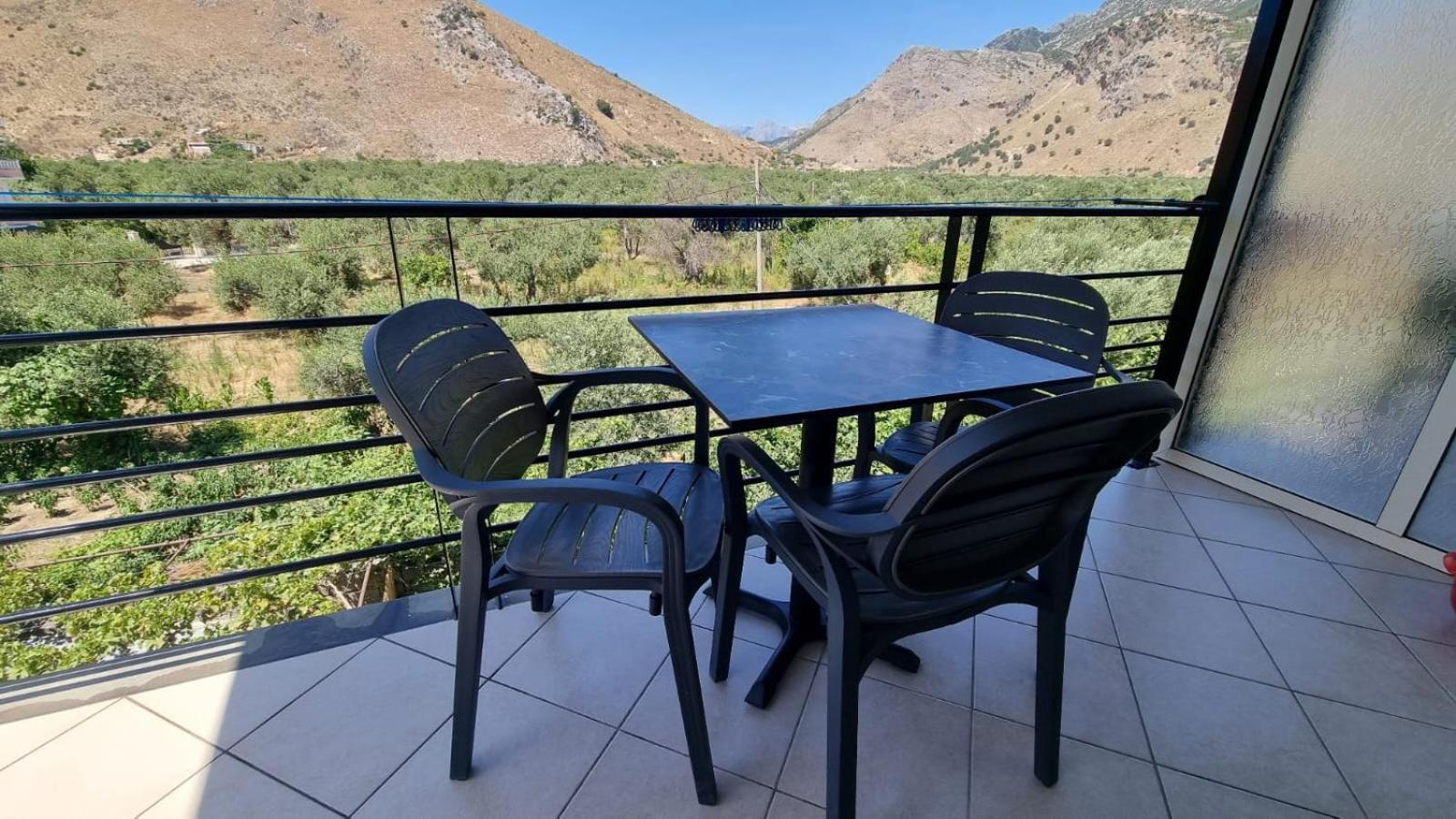 Anmaor Hotel Qeparo Kültér fotó